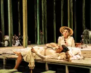 Summerfolk Review: Gorky's Satire of Privilege Revived at National Theatre