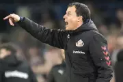 Sunderland Boss Le Bris Eyes Higher Finish After Crucial Leeds Victory