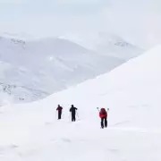 Swedish Avalanche Traps Skiers, Emergency Crews Launch Major Rescue