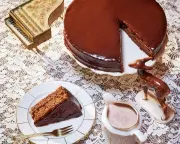 The Ultimate Sachertorte Taste Test: Vienna's Legendary Cake Reviewed