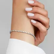 Tiffany's £44.5k Tennis Bracelet Rivaled by £65 Lookalike with 15% Discount
