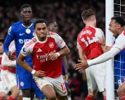 Timber's Header Seals Tense Arsenal Victory Over Chelsea in Premier League Clash