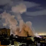 Trump Warns of Extended Iran Strikes as UK Grants US Base Access