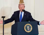 Trump's Nobel Prize Ambition Shifts from Peace to War, Starmer Faces Backlash