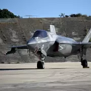 UK F-35 and Typhoon Jets Engage Iranian Missiles in Middle East Skies