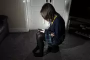 UK Government Considers Social Media Ban for Under-16s Following US Legal Precedent