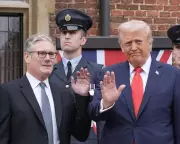 UK Minister Labels Trump 'Transactional' as Strains Emerge Over Hormuz Stance