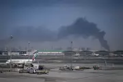 US-Iran Strikes Cause Severe Middle East Flight Disruption, Stranding Thousands