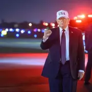 US-Israel Strikes Kill Iran's Supreme Leader as Middle East Crisis Deepens