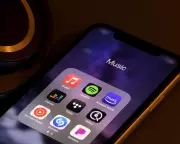 US Man Pleads Guilty to AI Music Fraud, Defrauding Streamers of Millions