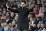 Wayne Rooney Defends Arsenal's Tactics, Urges Arteta to Ignore Critics