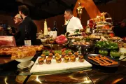 Wolfgang Puck's 32nd Oscars Feast: 84 Dishes for 1,600 Hollywood Stars