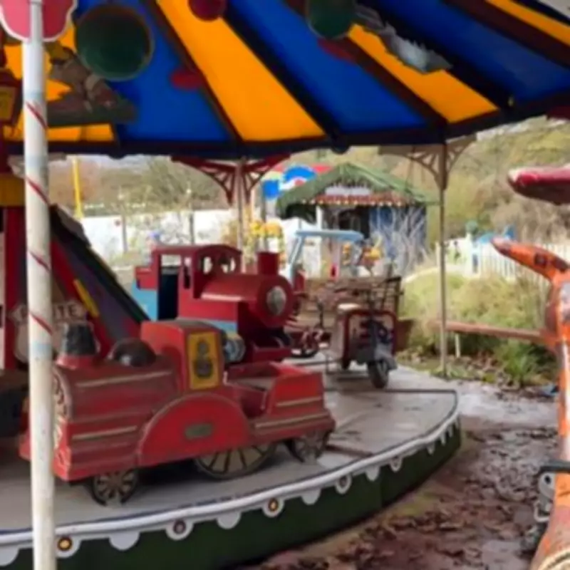 Abandoned Children's Pleasure Park in Southampton Now Resembles Chernobyl