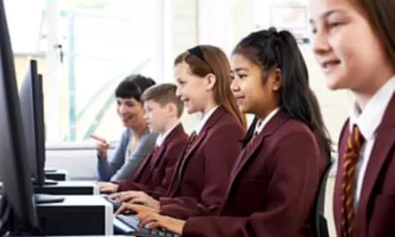 AI Tools Erode Critical Thinking in Schools, Major Teacher Survey Reveals