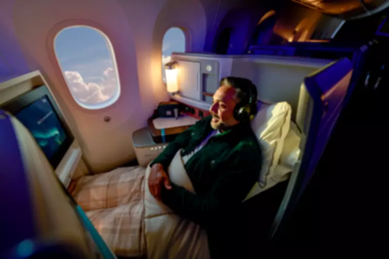 Alaska Airlines Unveils Plush Dreamliner Business Class on Transatlantic Routes