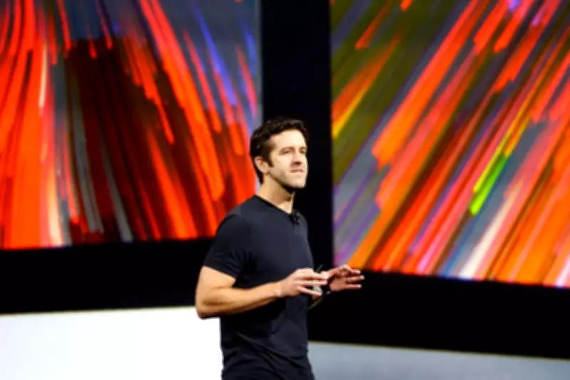 Apple's Historic Leadership Shift: Ternus Takes Helm Amid Political and Product Challenges