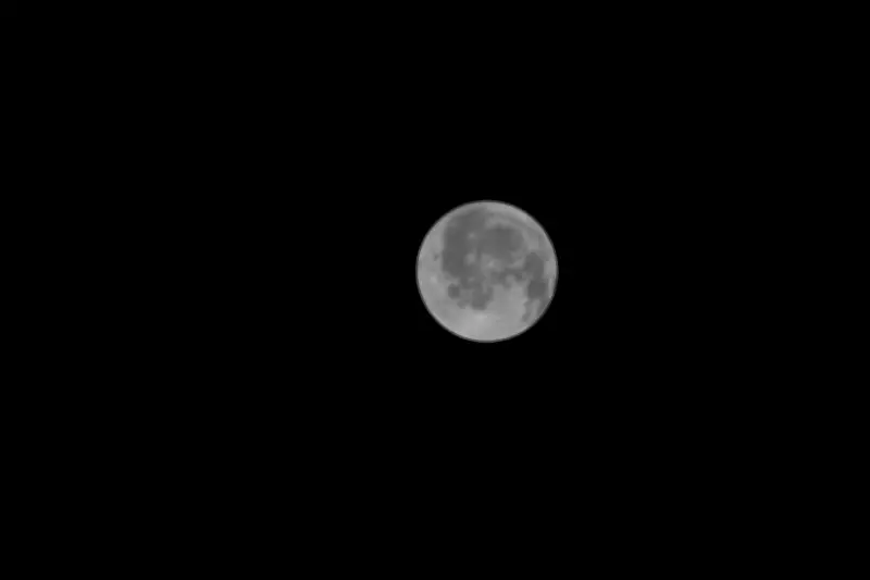 Artemis II Set to Surpass Apollo 13's Distance Record During Lunar Flyby