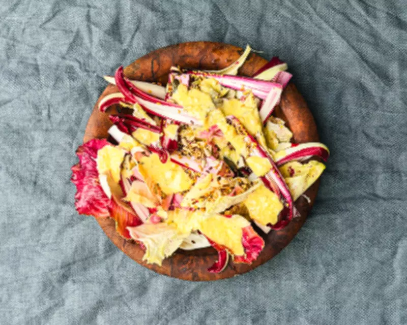 Blue Cheese Rind Vinaigrette: Transform Waste into a Flavourful Dressing