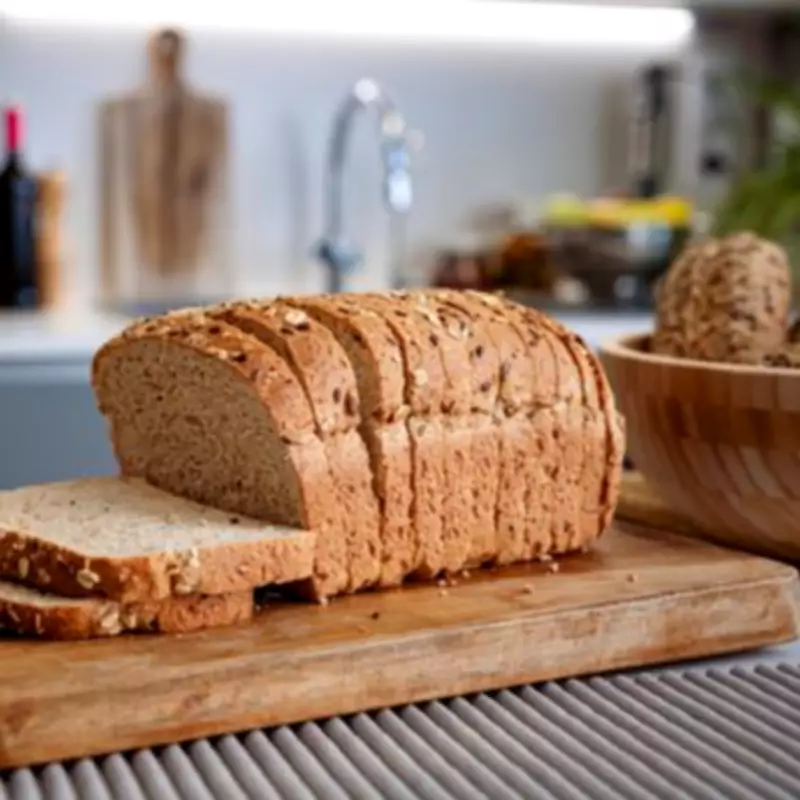 Budget Supermarket Breads Outperform £3 Artisan Loaves in Health Study