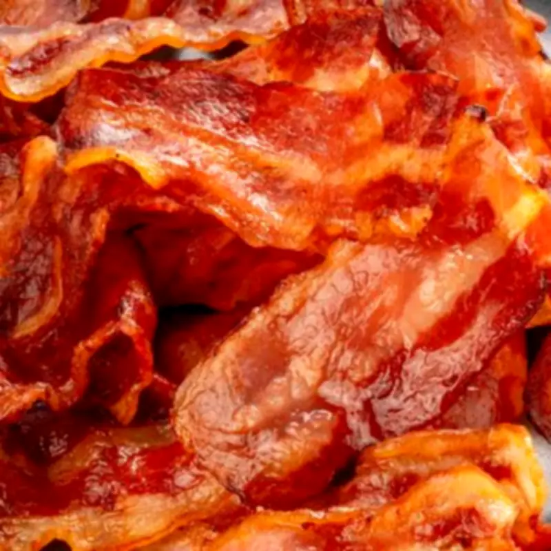 Chef Reveals Simple Microwave Trick for Crispy Bacon Without Mess