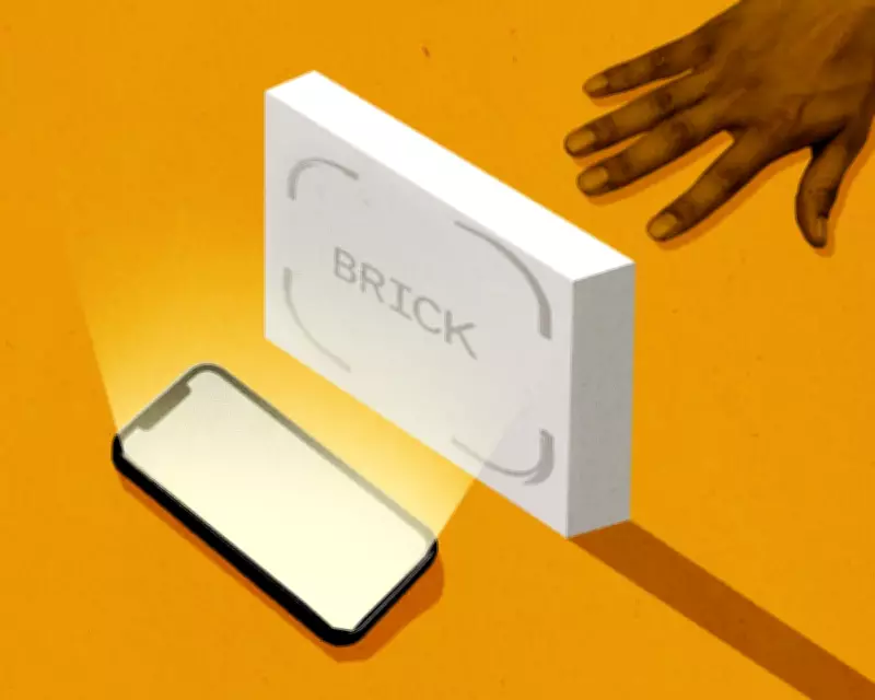 Could a Phone Blocking Device Break Your Scrolling Addiction?