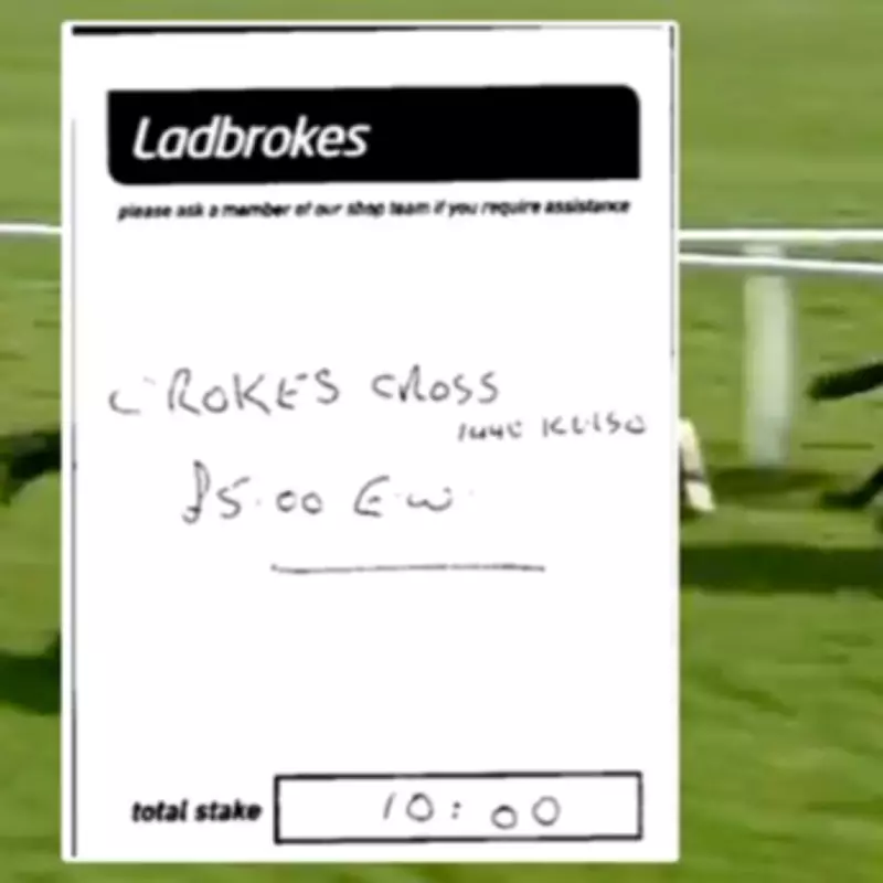 Crokes Cross Equals British Racing Record with 300-1 Victory at Kelso