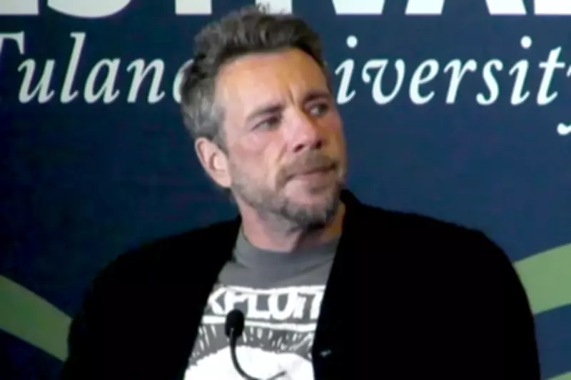 Dax Shepard Tears Up Recalling Kristen Bell's Surprise Visit to Dying Father