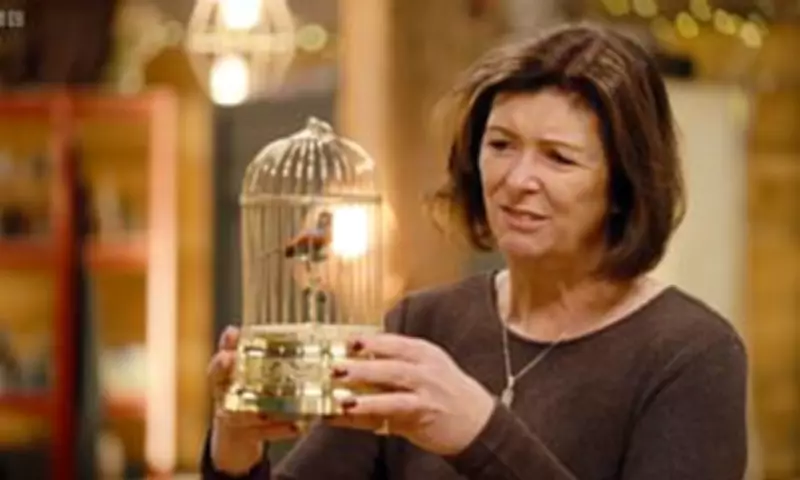 Deaf Repair Shop Guest Moved to Tears as Experts Restore Childhood Music Box