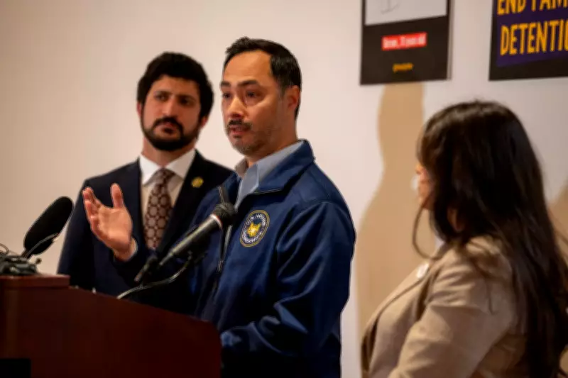 Democrats Decry 'Creepy Secrecy' at Texas ICE Facility Under New DHS Leadership