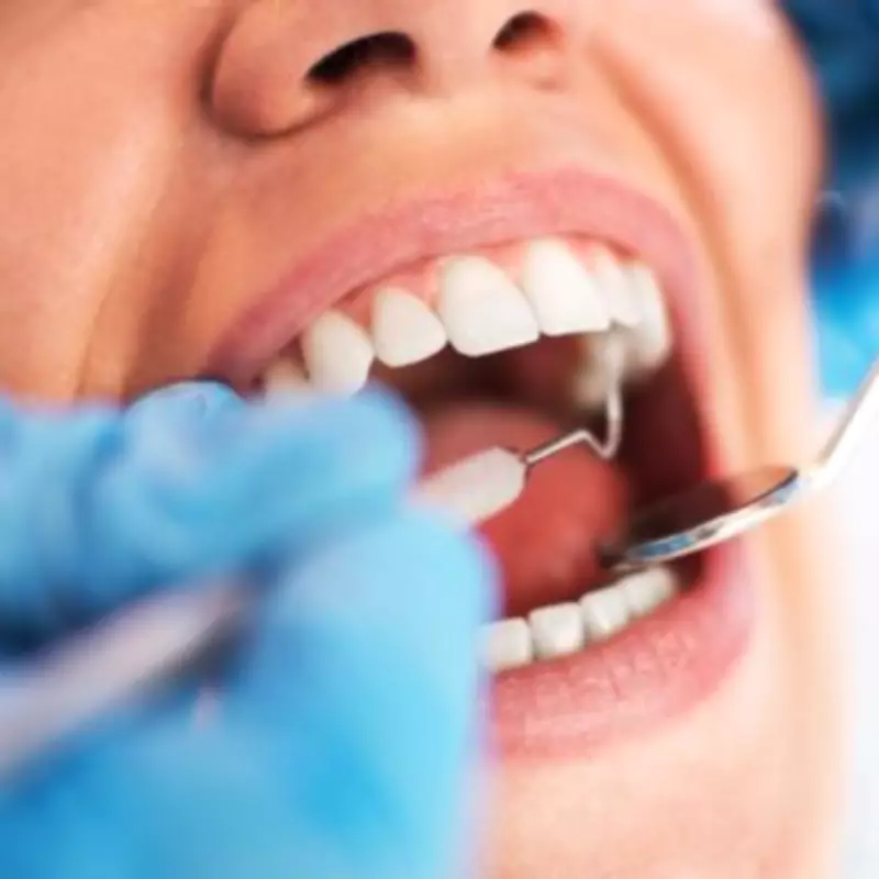 Dentist Impressed by 27p-a-Day Teeth Whitening Kit Results