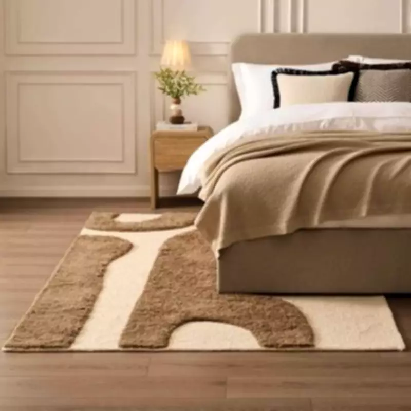 Dusk's Five-Star Tufted Wool Rug Slashed by £48 in Spring Sale