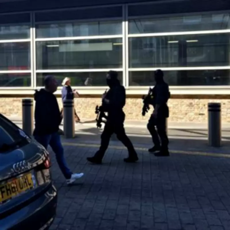 Farringdon Station Evacuated After Gas Leak Leaves Several Unwell