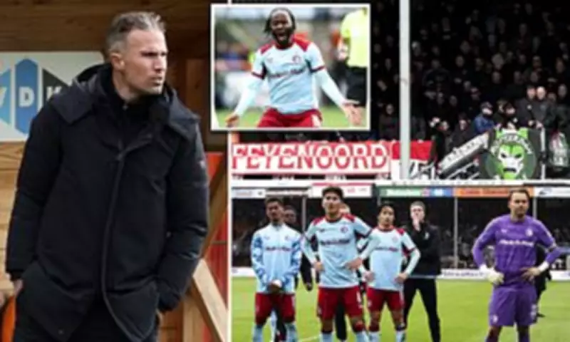 Feyenoord Fans Chant 'Shame on You' as Van Persie's Struggles Continue