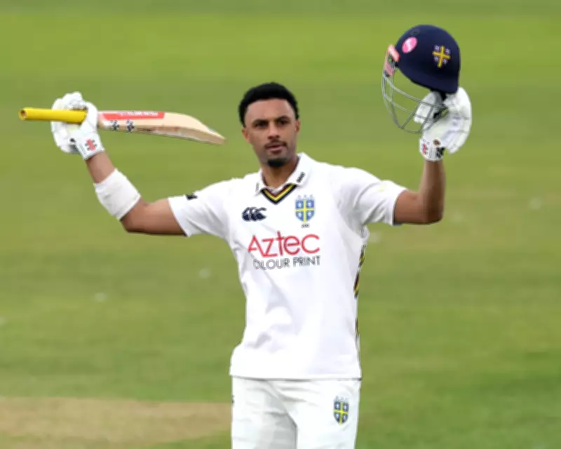 Gay and Bedingham Shine in Record Stand as Durham Chase Down 336