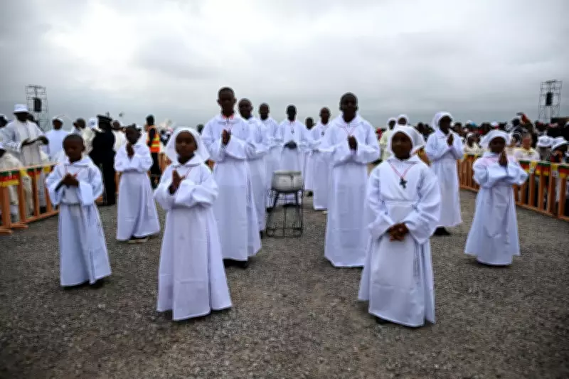 Global Weekend in Pictures: From Pope's Africa Visit to Conflict Zones