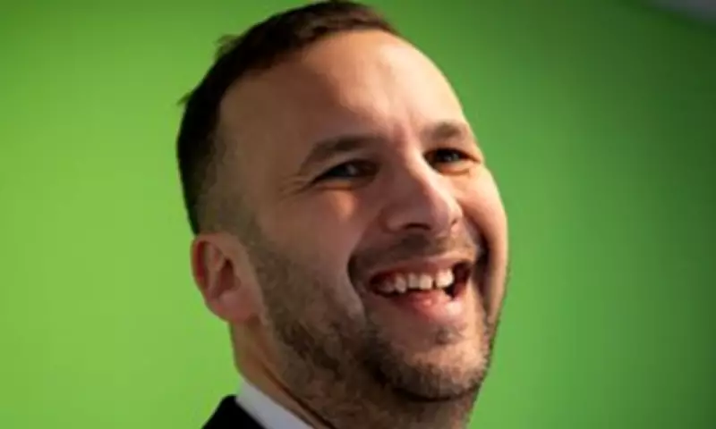 Green Party Proposes 55mph Motorway Limit and Regular Driving Tests