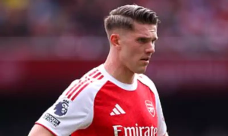 Gyokeres Blames Dry Pitch for Arsenal's Missed Chances in Bournemouth Defeat