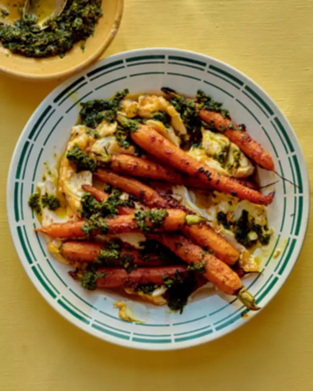 Helen Graham's Hawaij-Spiced Roast Carrots and Potatoes Recipes