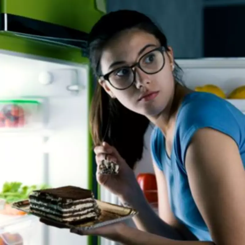 Hidden Camera Reveals Cats as Fridge Food Thieves in Shocking Footage