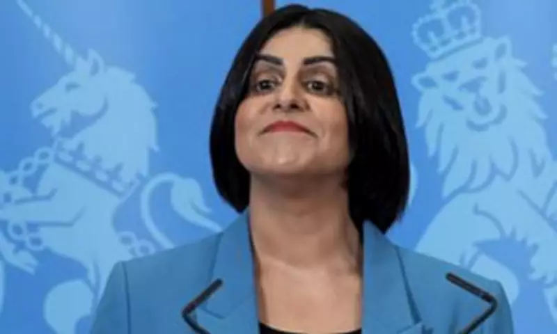 Home Secretary Mahmood Confronts Hecklers Over Immigration Stance