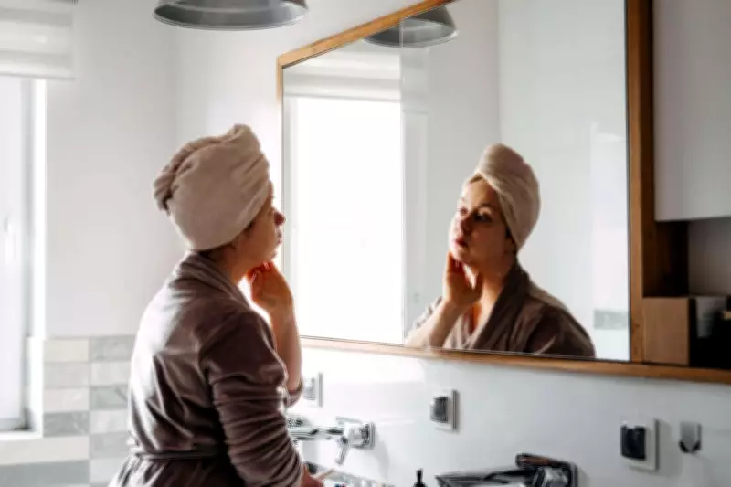How to Effectively Treat Adult Acne: Expert Advice from Dermatologists