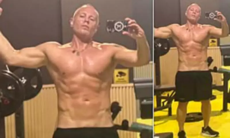 Judge Rob Rinder Shares Shirtless Gym Selfie and Dance Class Update