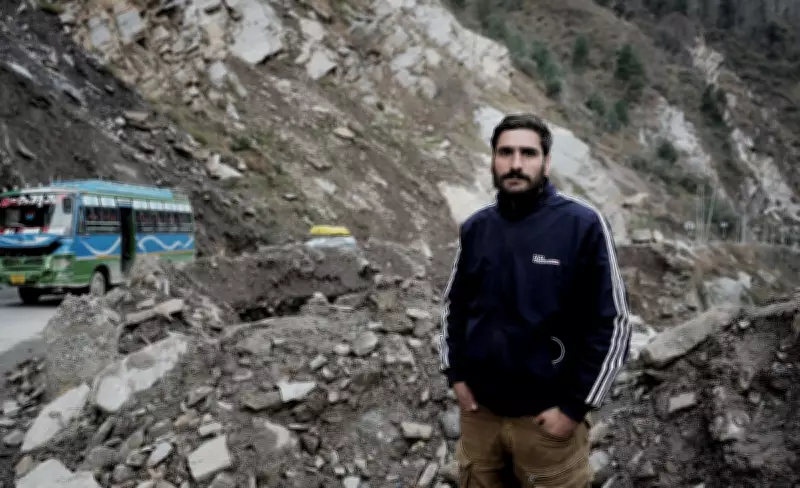 Kashmir's Highway Guardian: How Tahir Banihali Guides Drivers Through Landslides