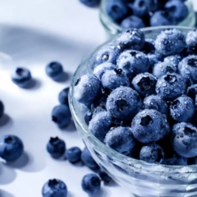 Keep Blueberries Fresh for 8 Weeks with Simple Vinegar Wash
