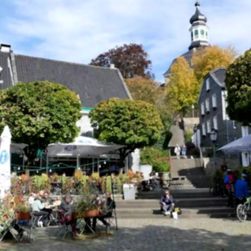 Knife Attack in Solingen Leaves Multiple Injured, Major Police Operation Underway