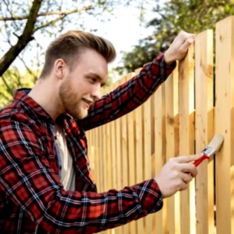 Legal Pitfalls of Painting Your Neighbour's Fence Without Permission