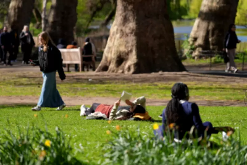 London to Surpass Barcelona Temperatures as Met Office Forecasts 24C Heatwave