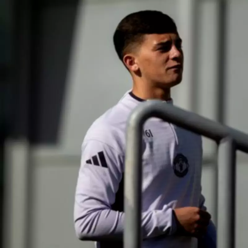 Man Utd's Shea Lacey Secures First-Team Role After Overcoming Red Card Setback