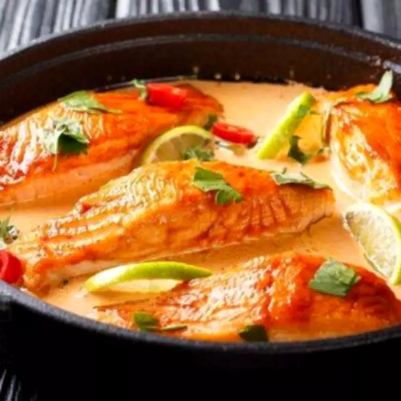 Mary Berry's Thai Salmon Traybake: A 30-Minute Flavour Burst