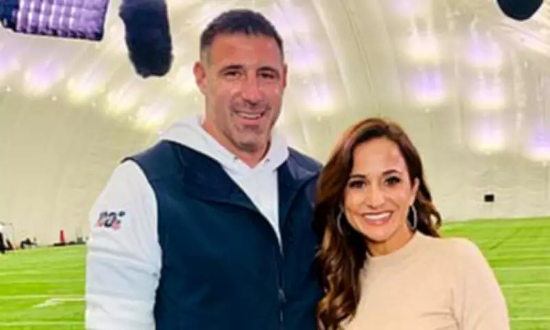 Mike Vrabel and Dianna Russini Kissed at NYC Bar Six Years Ago